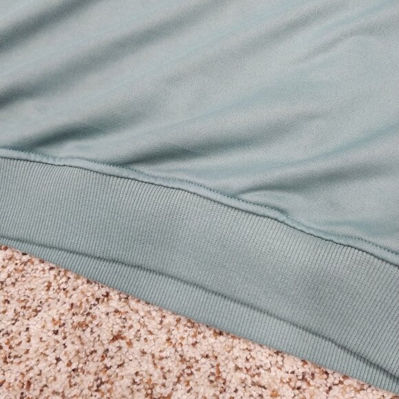 3313 Size XL Be Kind Crewneck In Green and White. - Picture 4 of 6